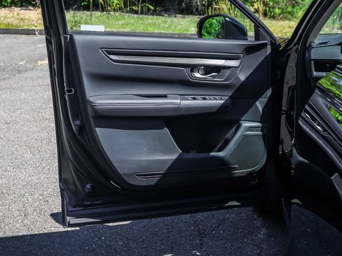 Used 2024 Honda CR-V EX image 25
