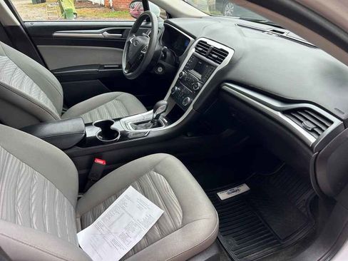 Used 2016 Ford Fusion S image 15