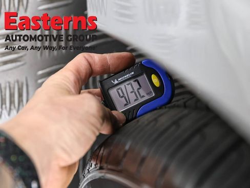 Used 2020 Mercedes-Benz E 350 4MATIC Sedan w/ Parking Assistance Package image 28