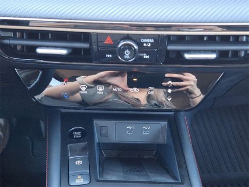 New 2025 Nissan Kicks SR image 14