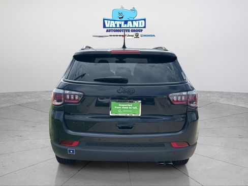Used 2019 Jeep Compass Sport AWD/4WD image 5