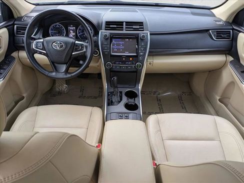 Used 2016 Toyota Camry XLE image 15