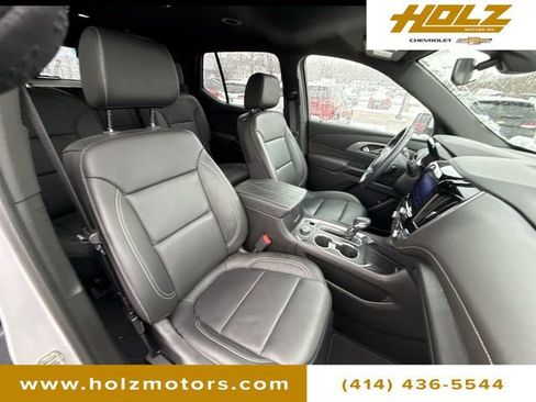 Used 2023 Chevrolet Traverse LT image 29