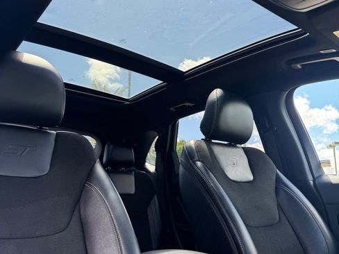 Used 2019 Ford Edge ST AWD/4WD image 11