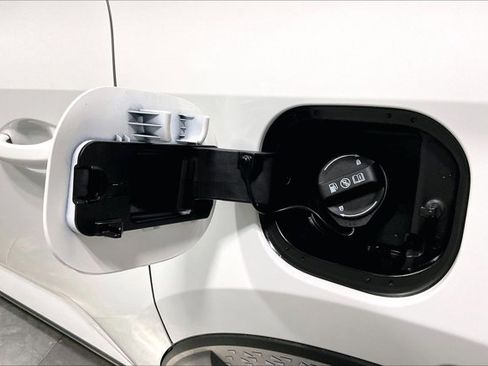 Used 2025 Hyundai Santa Cruz Limited image 43