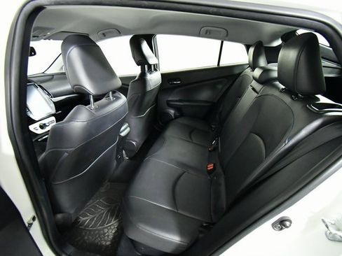 Used 2018 Toyota Prius Four Touring image 24