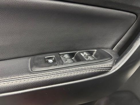 Used 2022 Ford Ranger Lariat w/ Equipment Group 501A High image 6