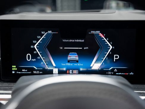 Used 2025 BMW X7 xDrive40i w/ M Sport Package image 46