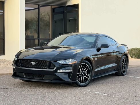 Used 2020 Ford Mustang GT RWD image 2