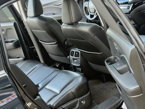 Used 2016 Honda Pilot Touring image 4