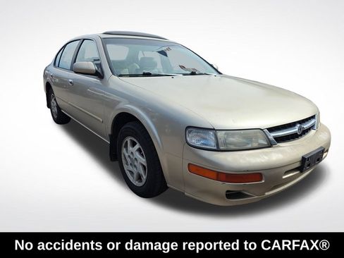 Used 1998 Nissan Maxima GLE FWD image 3