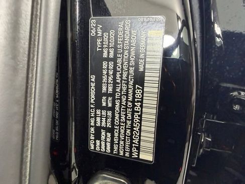 Used 2023 Porsche Macan S AWD/4WD image 26