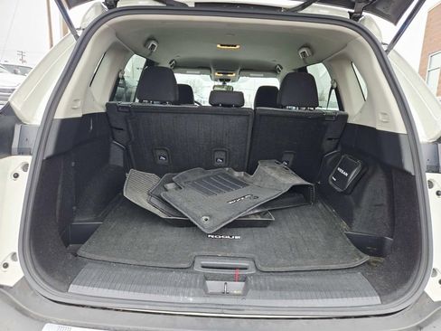 Used 2023 Nissan Rogue SV AWD/4WD image 13