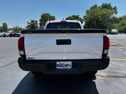 Used 2023 Toyota Tacoma SR RWD image 8