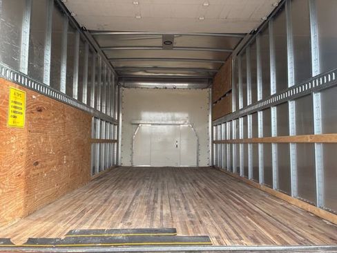 Used 2021 Ford E-350 and Econoline 350 Super Duty w/ Power Windows & Locks Group image 18