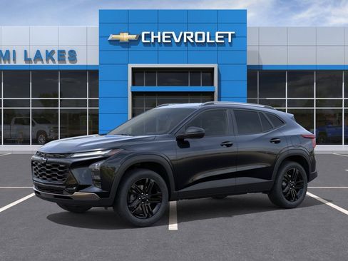 New 2026 Chevrolet Trax ACTIV w/ Driver Confidence Package FWD image 2