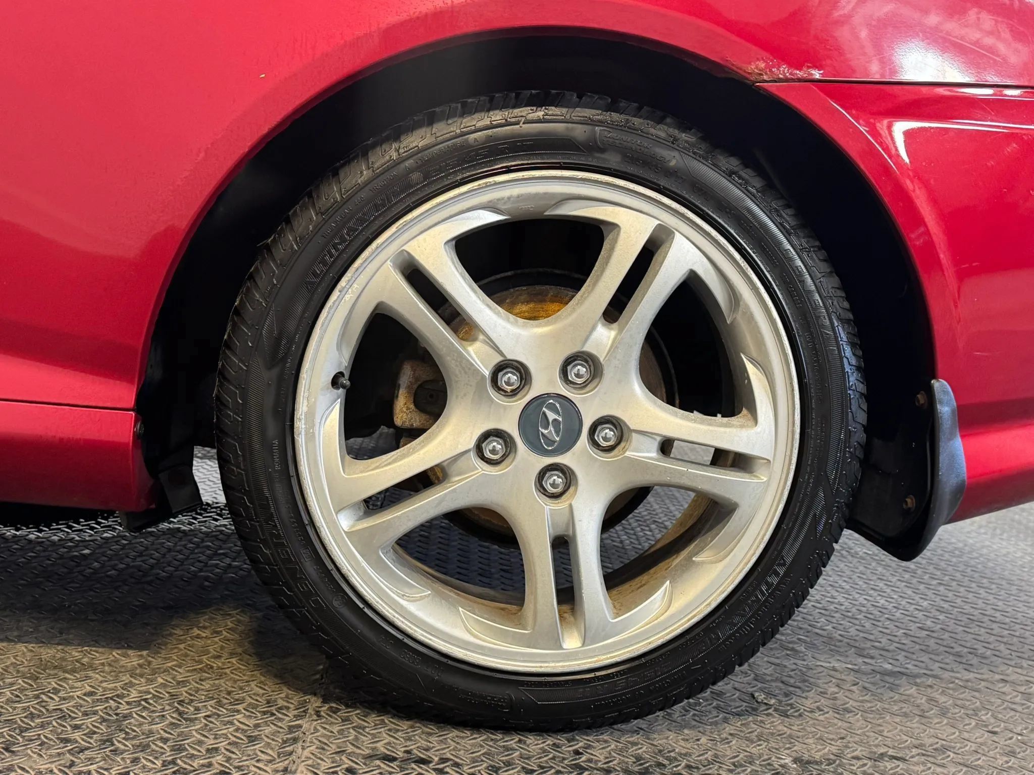 Used 2005 Hyundai Tiburon GT FWD image 27