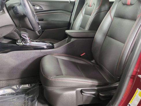 Certified 2024 Chevrolet Trax RS w/ Driver Confidence Package image 18