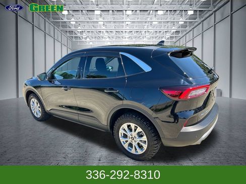 Used 2024 Ford Escape Active w/ Tech Pack #1 AWD/4WD image 3