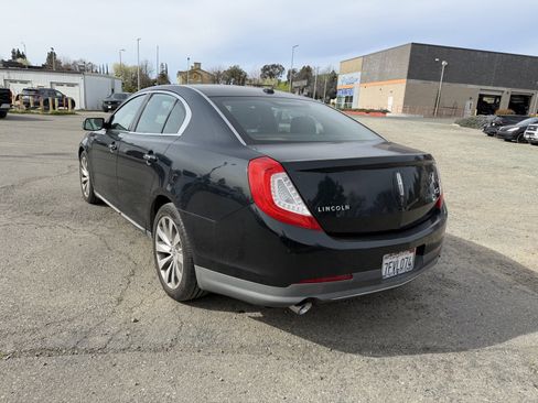 Used 2014 Lincoln MKS w/ Equipment Group 101A image 3