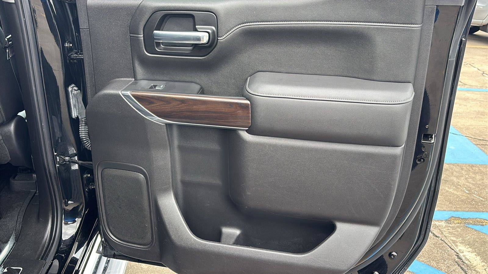 Used 2021 GMC Sierra 1500 SLT RWD image 21