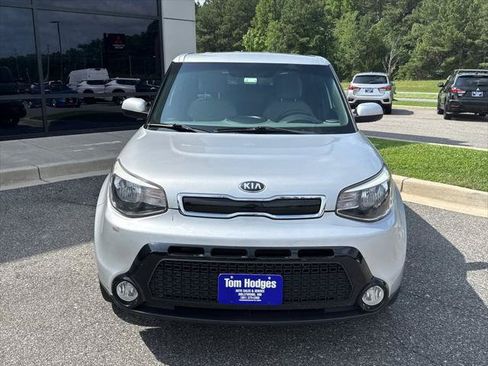Used 2016 Kia Soul + FWD image 2