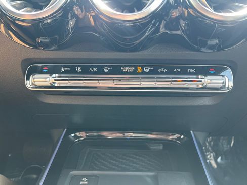 Used 2026 Mercedes-Benz GLB 250 image 29