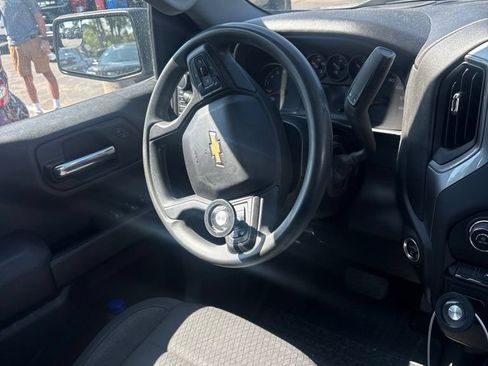 Used 2023 Chevrolet Silverado 1500 Custom AWD/4WD image 14