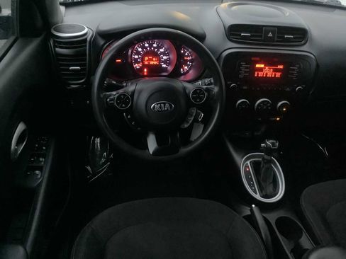 Used 2016 Kia Soul FWD image 10