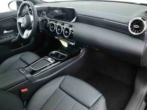 New 2026 Mercedes-Benz CLA 250 image 18