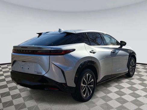 Used 2024 Lexus RZ 450e Premium image 2