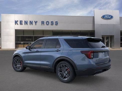 New 2026 Ford Explorer ST-Line w/ ST-Line Street Pack image 5