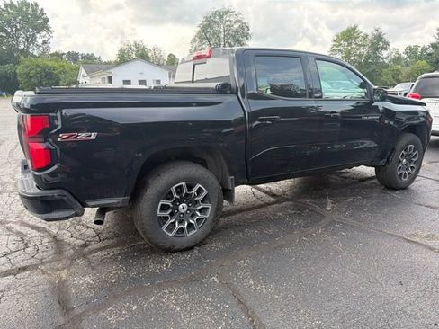 Used 2024 Chevrolet Colorado Z71 w/ Z71 Convenience Package 2 AWD/4WD image 3