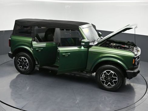 Used 2024 Ford Bronco Outer Banks image 34