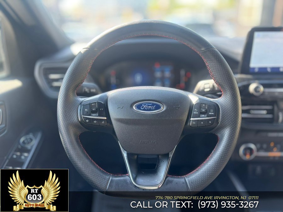 Used 2025 Ford Escape ST-Line FWD image 10