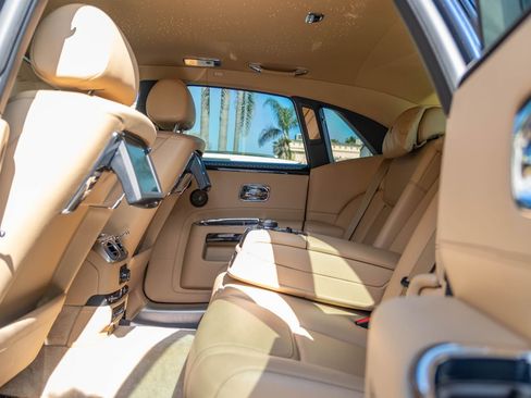 Used 2016 Rolls-Royce Ghost image 31