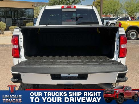 Used 2018 GMC Sierra 2500 Denali w/ Duramax Plus Package AWD/4WD image 8