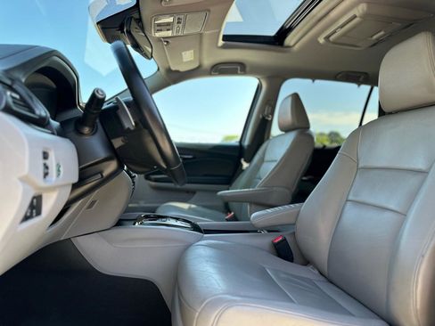 Used 2016 Honda Pilot Touring image 20