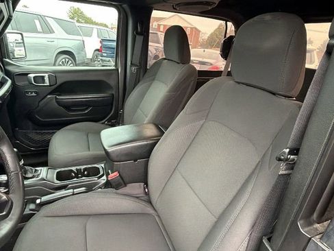 Used 2023 Jeep Wrangler Sport S image 14