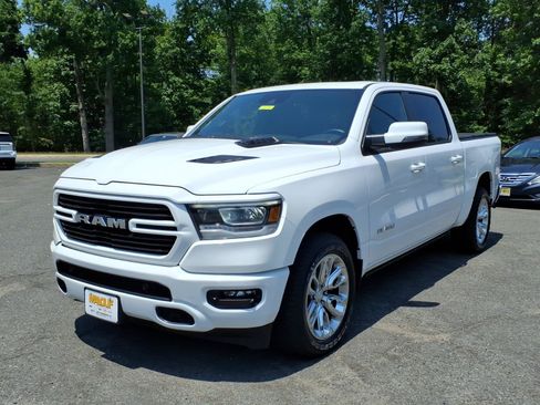 Used 2023 RAM 1500 Laramie AWD/4WD image 3