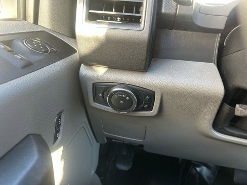 Used 2020 Ford F250 XL w/ Power Equipment Group image 18