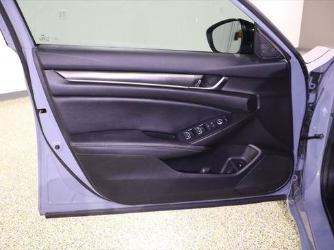 Used 2022 Honda Accord Sport image 32