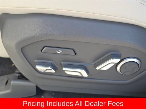 Used 2025 Hyundai Santa Fe Calligraphy FWD image 13