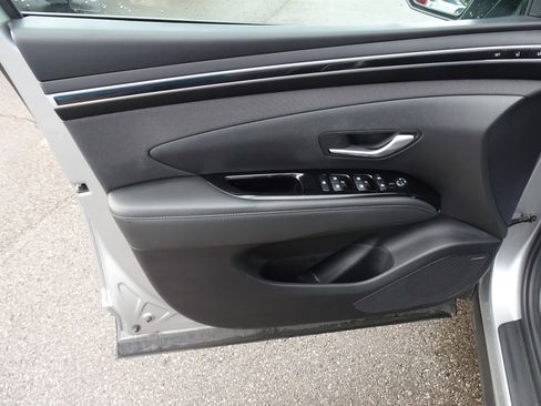 Used 2023 Hyundai Tucson Limited AWD/4WD image 13