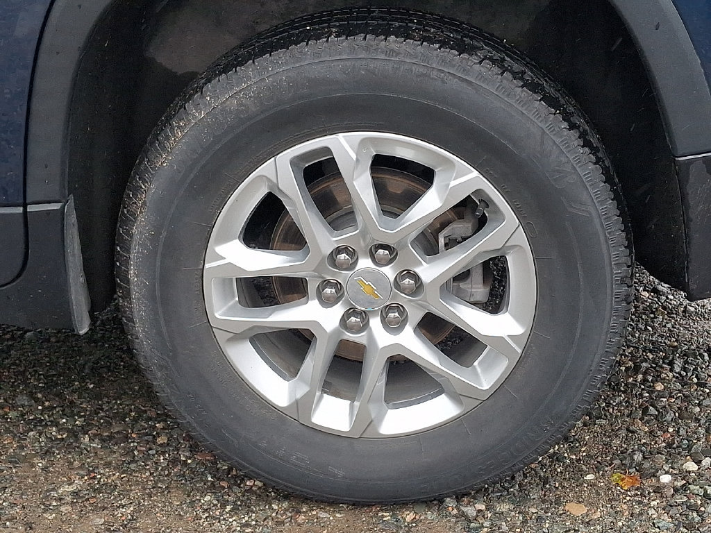 Used 2023 Chevrolet Traverse LS w/ Safety Package AWD/4WD image 31