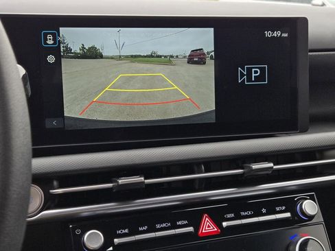 Used 2025 Hyundai Santa Cruz SEL FWD image 13