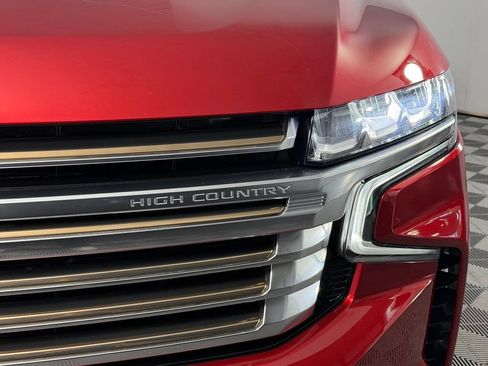 Used 2024 Chevrolet Suburban High Country w/ Max Trailering Package AWD/4WD image 12