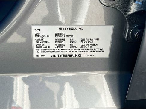 Used 2024 Tesla Model Y Performance image 30