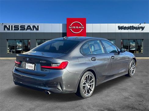 Used 2019 BMW 330i xDrive Sedan w/ Premium Package image 2