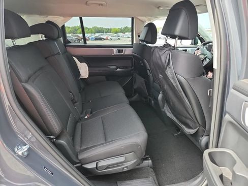 Used 2026 Hyundai Santa Fe SE FWD image 11